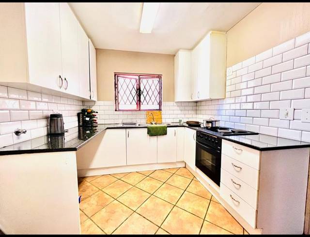 2 BEDROOM PROPERTY TO RENT IN FOURWAYS